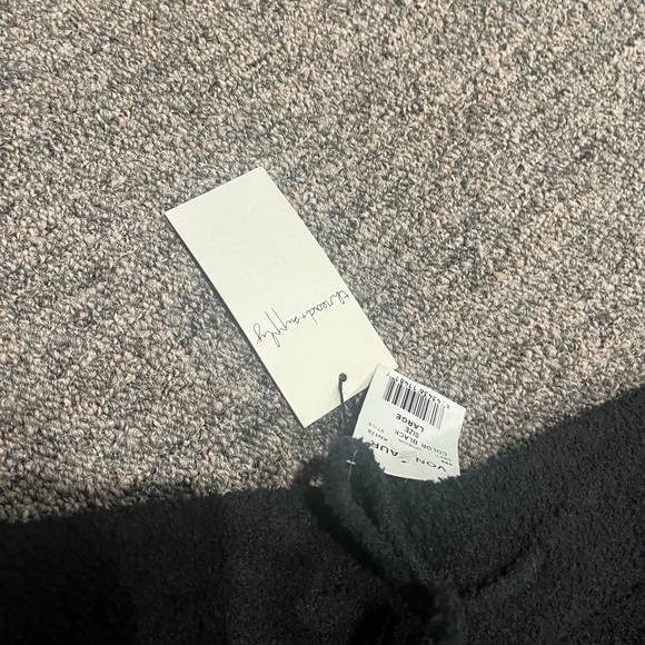 NEW: Black Von Maur Fuzzy Long Pants with drawstring and wide leg - Picture 4 of 4